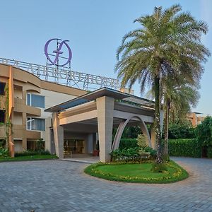 Flora Airport Hotel And Convention Centre Kochi